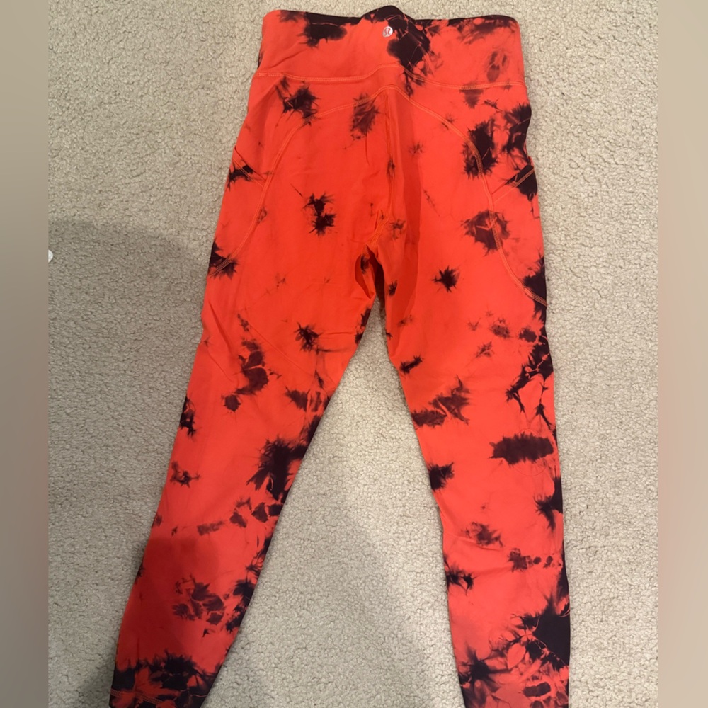 Lululemon Athletica Red and Black Tie-Dye Leggings